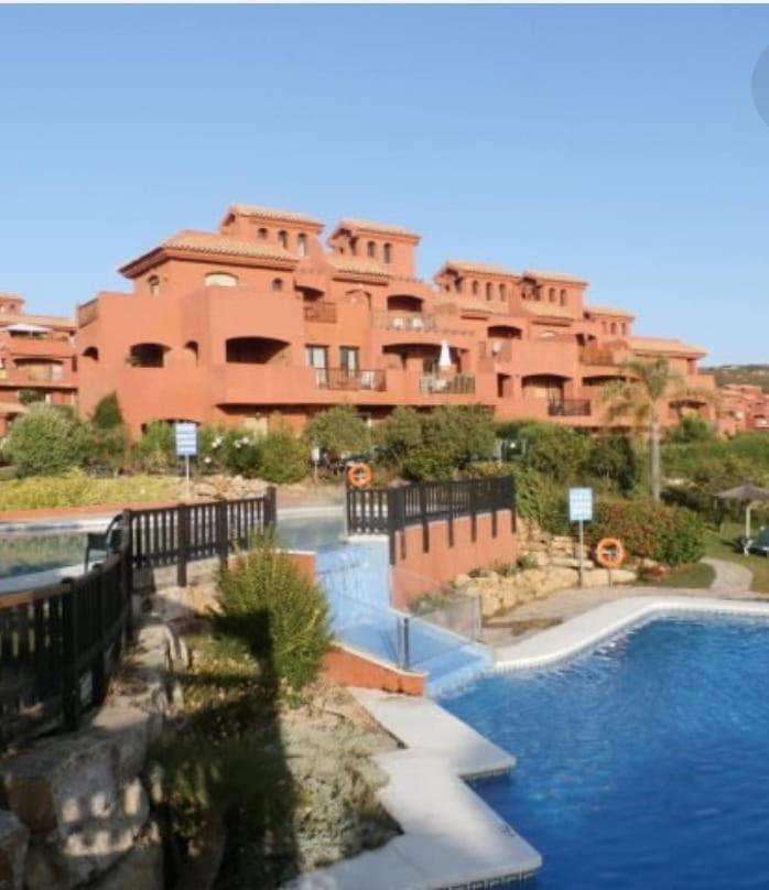 Apartamento Espacioso Muy Tranquilo Con Piscinas Y Jardines Cercano A La Playa Estepona Esterno foto